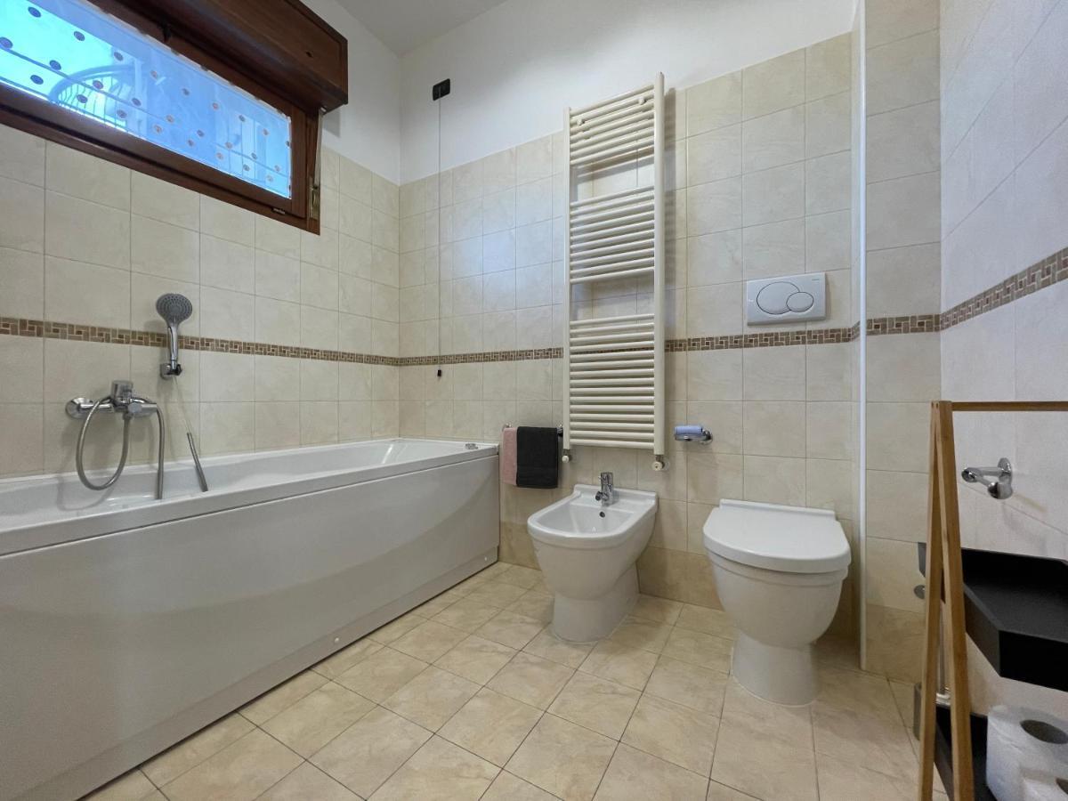 Casa Katiu' Due Camere Indipendenti In Appartamento Di 83 Mq L'Aquila Luaran gambar